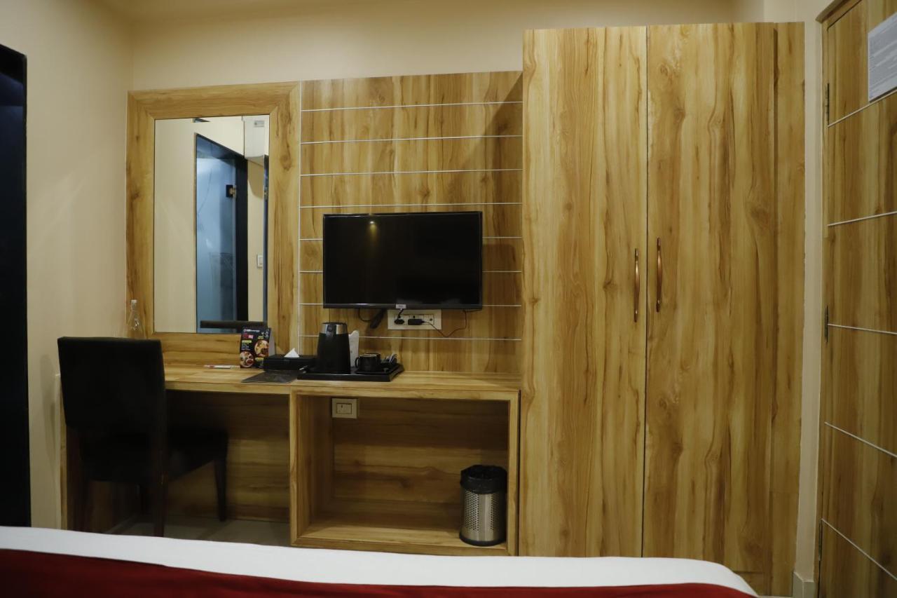 Hotel Trax International จัมเชดปูร์ ภายนอก รูปภาพ